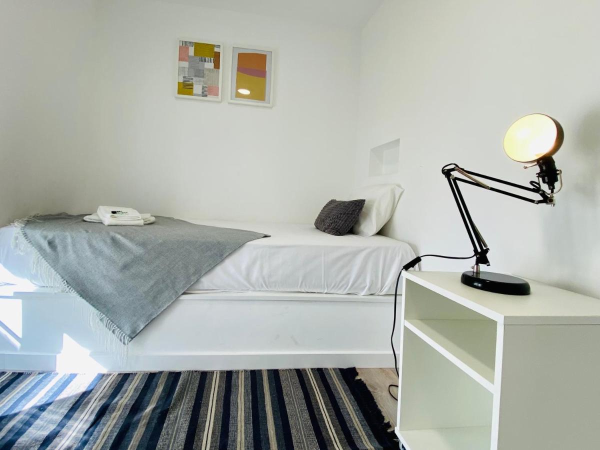 Tia Anica House I - Apartment With Terrace In Central Fuseta Beach Village Экстерьер фото