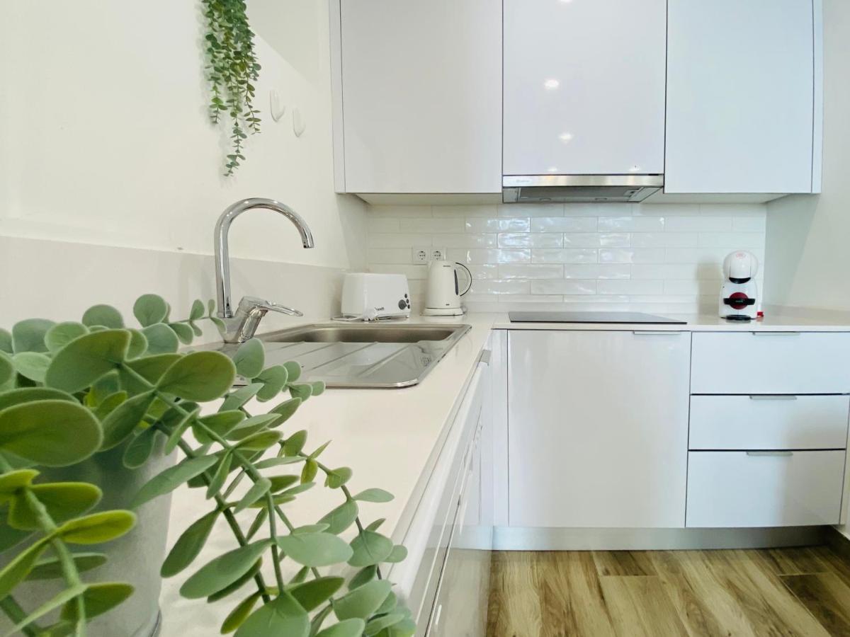 Tia Anica House I - Apartment With Terrace In Central Fuseta Beach Village Экстерьер фото